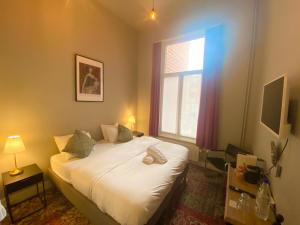 Double or Twin Room with City View room in Simone's Kitchen B&B