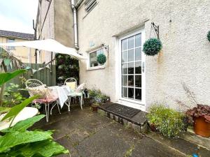 Wisteria Cottage an authentic and enchanting 2 bedroom cottage experience close to Brecon Beacons