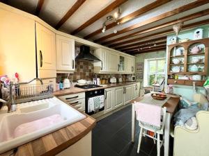 Wisteria Cottage an authentic and enchanting 2 bedroom cottage experience close to Brecon Beacons