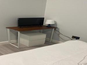 Studio - Sleeps 3 - Pet Friendly