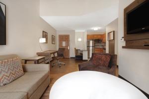 One-Bedroom Suite room in Staybridge Suites Tallahassee I-10 East an IHG Hotel