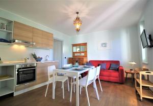 Looking for a lake view