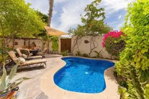 Extraordinary 3bedrooms home with private pool - Nopoló