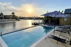 Luxury Waterfront Property - Central Mooloolaba - Mountain Creek
