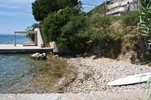 Apartments with a parking space Supetarska Draga - Gornja, Rab - 22213 