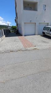 Apartments with a parking space Supetarska Draga - Gornja, Rab - 22213 
