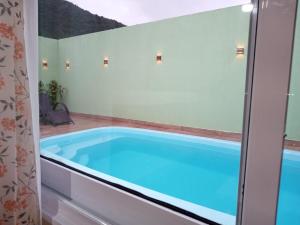 Casa com piscina Caraguatatuba 3