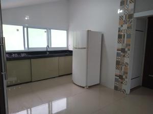 Casa com piscina Caraguatatuba 3