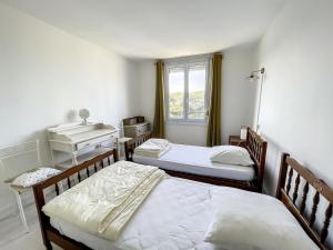 Appartements Appartement spacieux pres de la plage et commerces, 4 couchages - FR-1-361-433 : photos des chambres