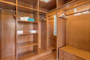 Laguna Lakeview Villa