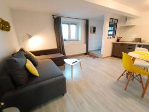 PIF Apart Livada Postei