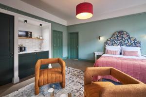 Arlington House Hotel - Self Check-In Suites