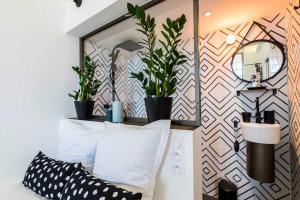 Appartements BLUE MOON KEYWEEK Seafront Apt with large Terrace and Parking Biarritz : photos des chambres