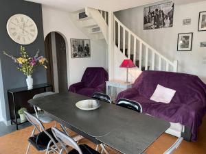 Villas 758 - Charmante maison en pierre, a quelques minutes des plages du Guen et du centre d'Erquy : photos des chambres