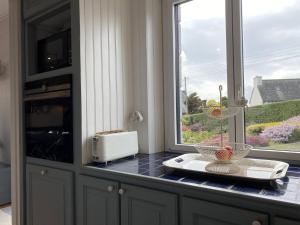 Villas 758 - Charmante maison en pierre, a quelques minutes des plages du Guen et du centre d'Erquy : photos des chambres