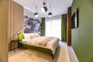 Moonlight Mountain Retreat