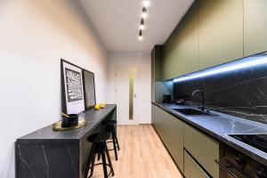 Moonlight Mountain Retreat