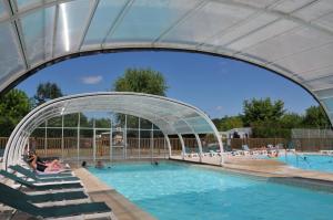 Campings Camping La Mignardiere : photos des chambres