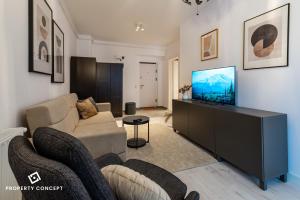 Central Residence Apartment 921