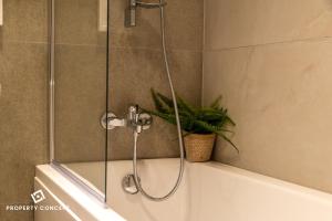 Central Residence Apartment 921