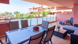 Beachside Apartment With Sea View