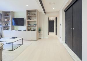 Luxury 3 Bedroom Flat in Maida Vale