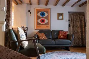 Fishermans Cottage built in 1705 - Ore