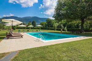 Villa al Falchetto by VacaVilla