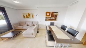 Beachside Apartment With Sea View