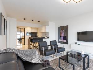 Luxury apartment with stunning sea views