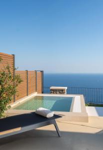 Signature Suite with Private Pool
