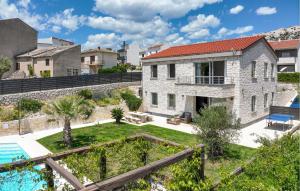 Beautiful Home In Pag