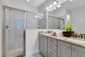 6 Bedrooms 6 Bathrooms Encore 7514 Ma