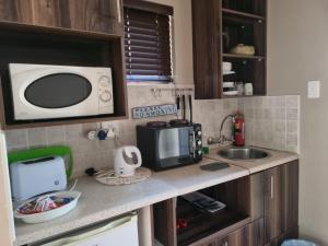 Bluewater Beachfront Guest House