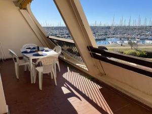 Studio cabine pour 4 avec piscine et parking à Port Camargue - FR-1-250-207