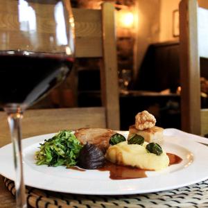 Fox And Hounds Llancarfan