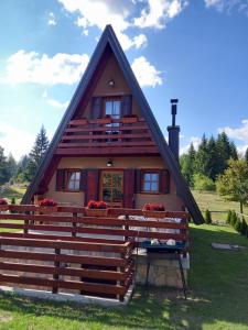 Mountain House Tadić 1