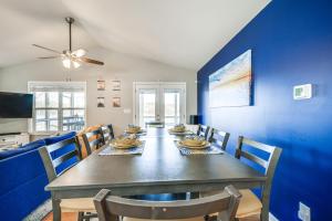 Lakefront Eatonton Getaway with Dock and Grill!