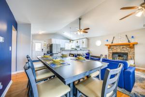 Lakefront Eatonton Getaway with Dock and Grill!