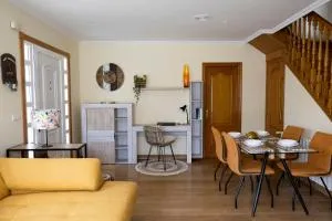 Chalet frente a Rapadoira.Foz - Forján