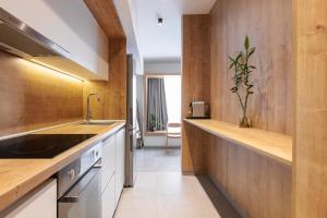 SKG Cityscape Metropolis