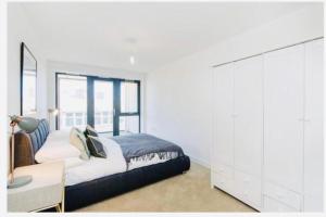 Impeccable 1-Bed Apartment in London