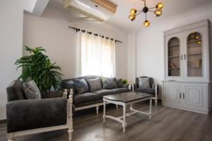Lovely 3BR Apartment in Heart of Mohandseen