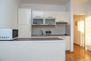 Marea 3 apartment next to the beach 