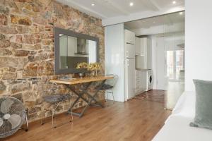 The Rentals Collection - Zoe