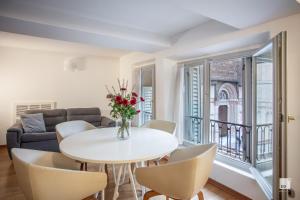 Urbanicooh Asinelli - Balcony on Piazza Maggiore