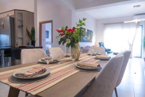 4 Seasons Ideal House