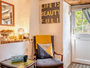 2 bed in Brixham BX020