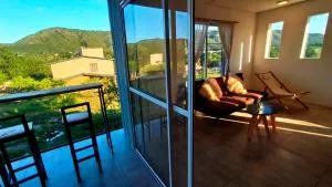 La casita de balcones - Villa Independencia