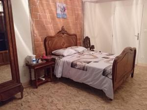 Maisons d'hotes A La Poularde B&B : Chambre Triple Classique - Occupation simple